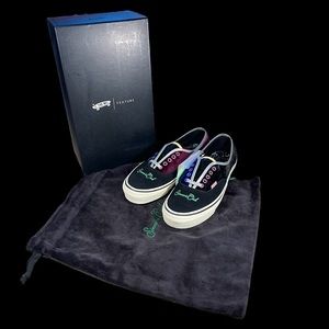 Vans Authentic Sinner’s Club Velvet Mens Shoes Size 9.5 NWT